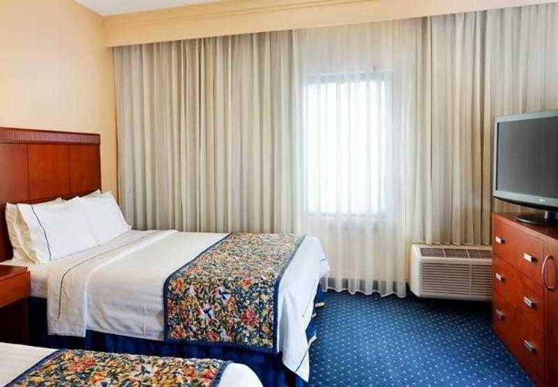 Courtyard By Marriott Dallas Richardson At Spring Valley Zimmer foto