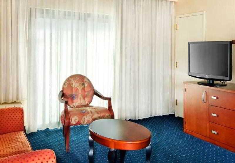 Courtyard By Marriott Dallas Richardson At Spring Valley Zimmer foto